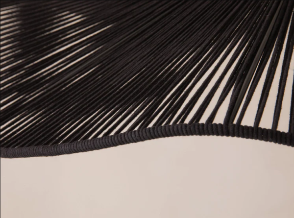 LAMPARA COLGANTE MODELO AURA - TIPO FLOR DIAMETRO 70 CM - HILO PROPILENO NEGRO