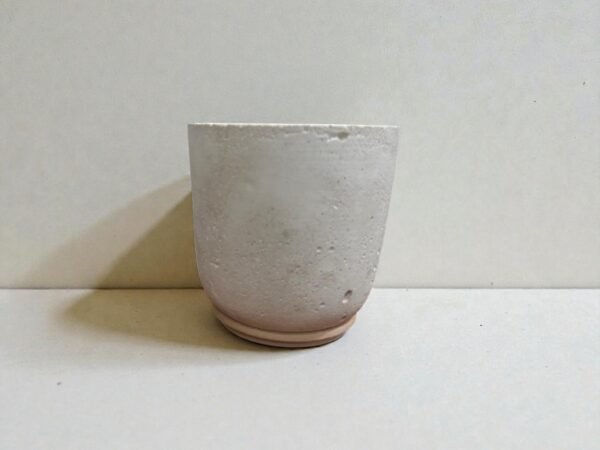 LAMPARA DE MESA MODELO COPA -  DIAMETRO 9 CM X 9CM ALTO - CEMENTO BLANCO